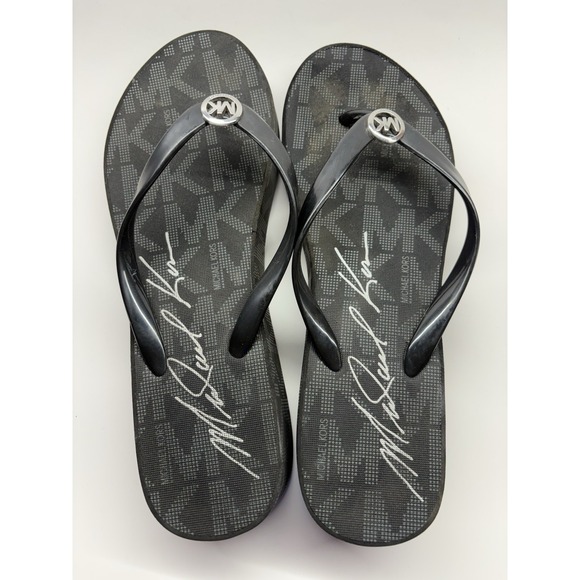 Michael Kors Shoes - Michael Kors Bedford Platform Flip Flop Women 7 Black Jet Set Signature Low Heel